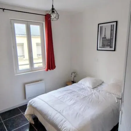 Le Petit Jules Apartment